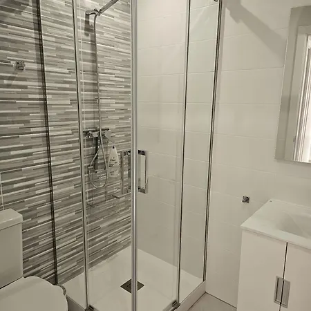 Hidden Paradise فيلة إل فيرغير